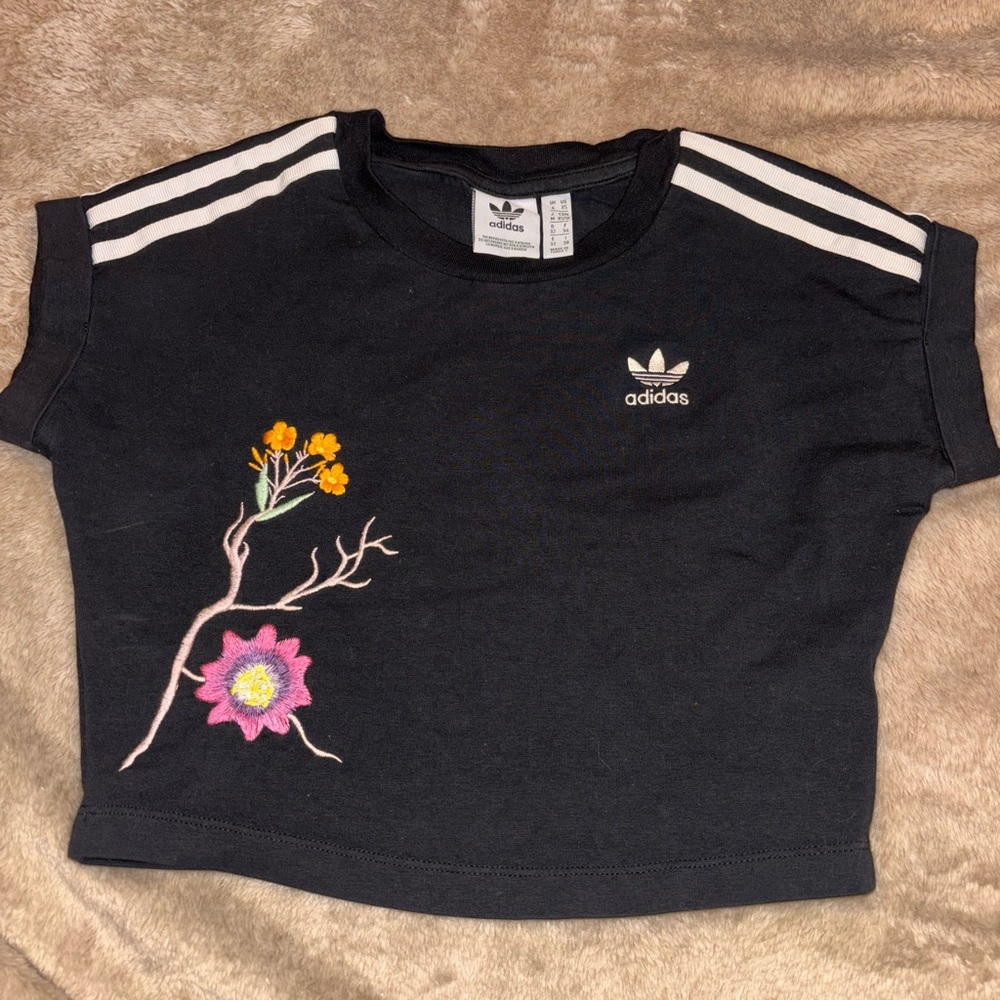 Embroided addidas XS shirt